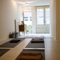 Yogalessen-Amsterdam.com - afbeelding 1